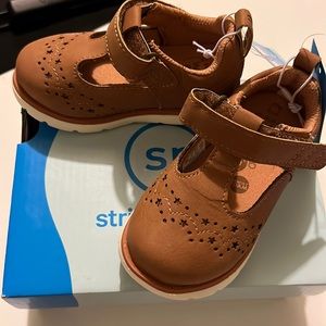 Baby girl shoes !!! Stride rite 360